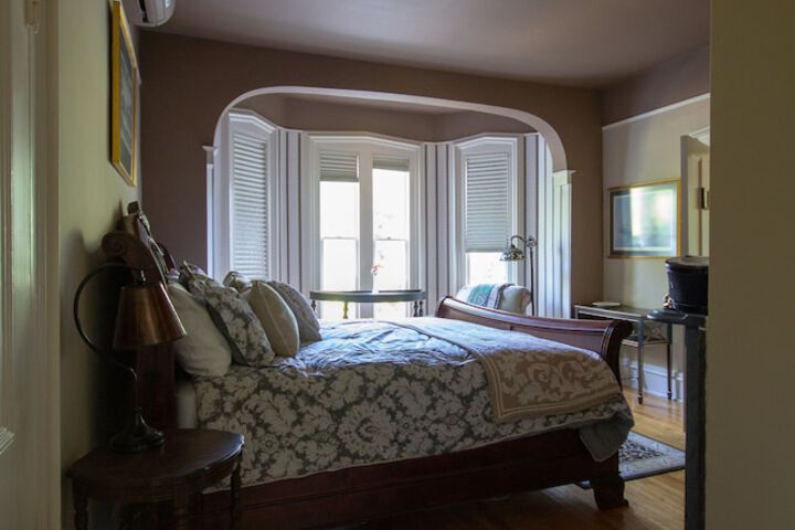 Room 27 of 58