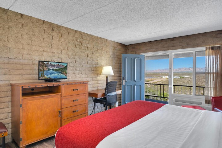 Tombstone Lookout Lodge SureStay Collection by Best Western