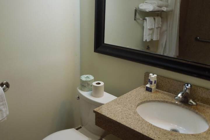 Crystal Inn Neptune