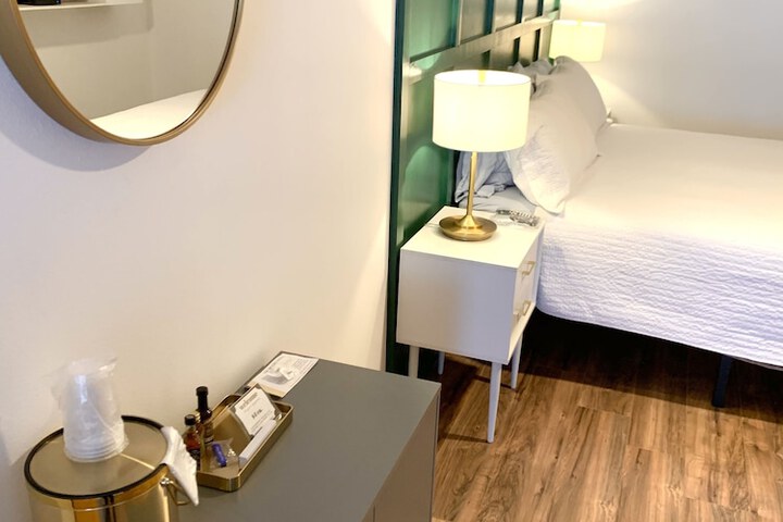 The Brooks Hotel
