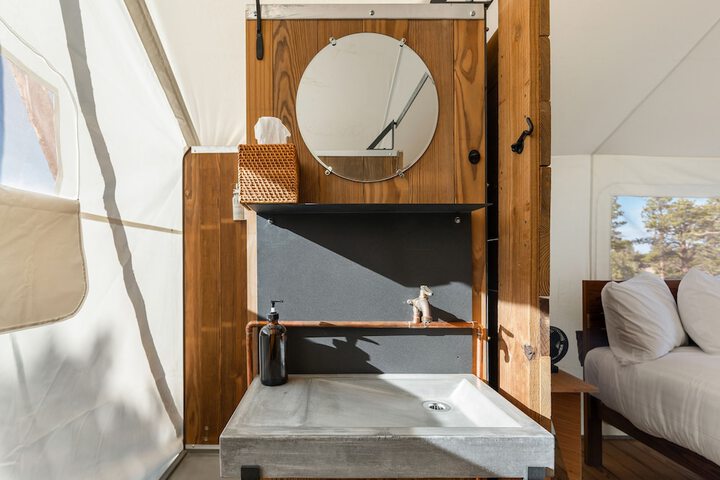 Room 3 of 31