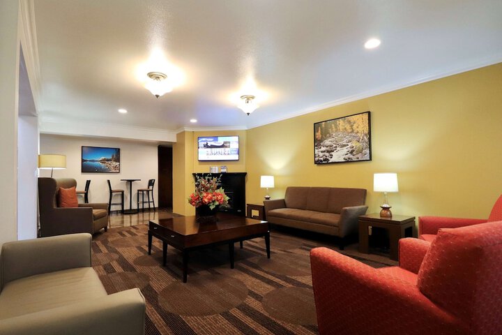 Hotel Interior 4 of 20