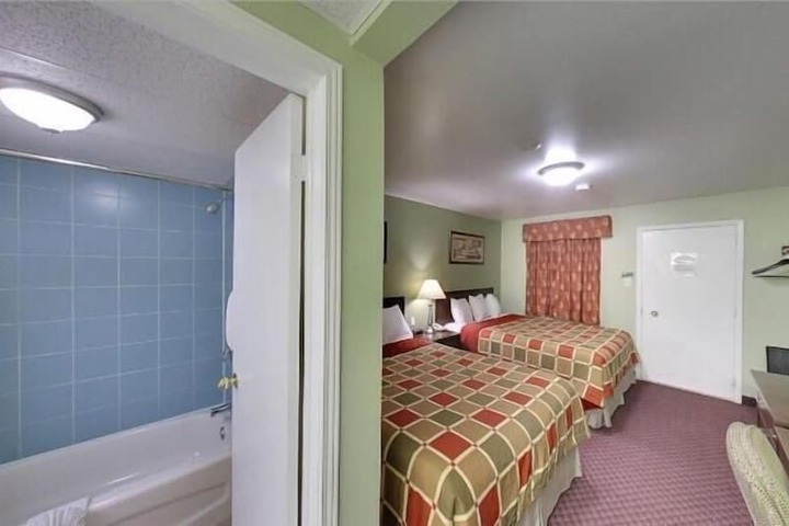 Room 21 of 71