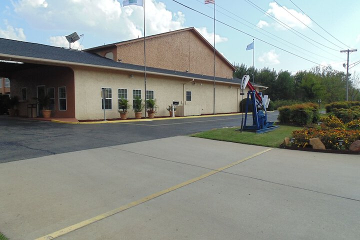 Quality Inn Glenpool - Tulsa