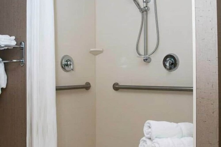 Room 34 of 54