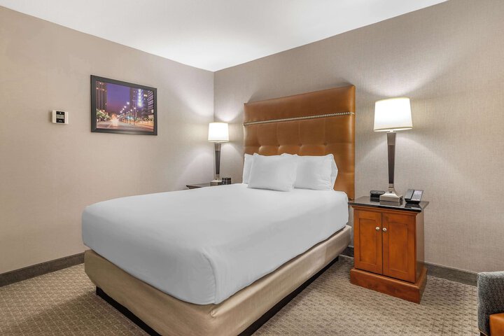 Room 42 of 67