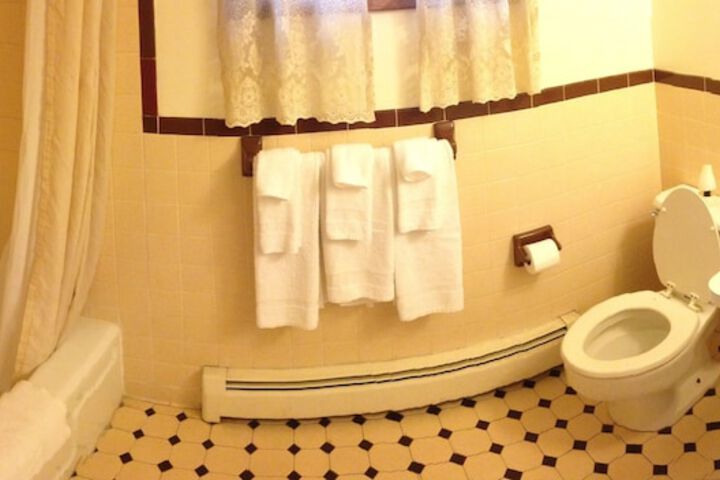 Room 15 of 20
