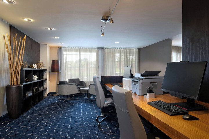 Courtyard Marriott Aksarben Village