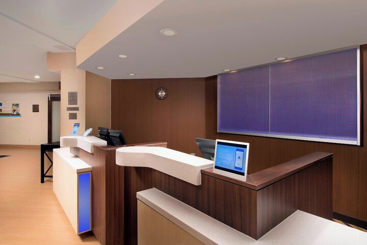 Hotel Interior 10 of 27