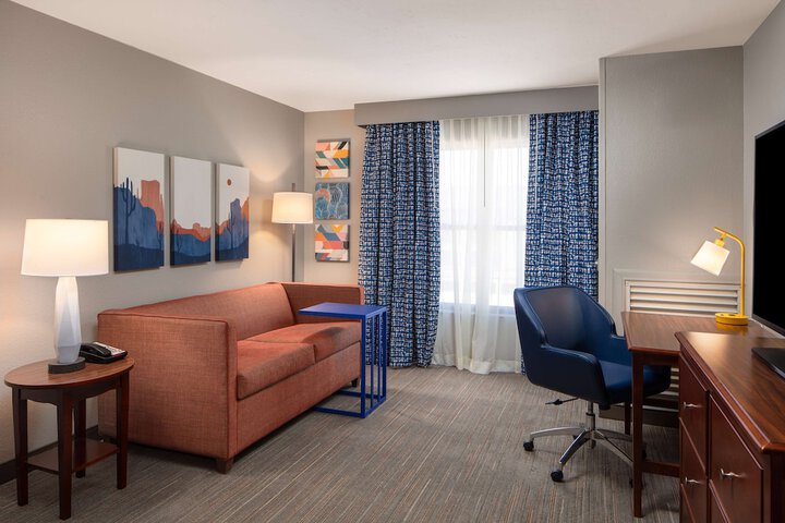 Hampton Inn & Suites El Paso-Airport