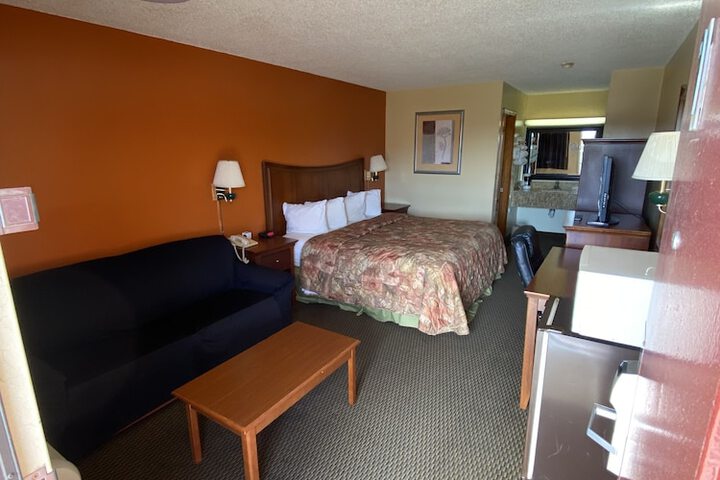 Room 7 of 35