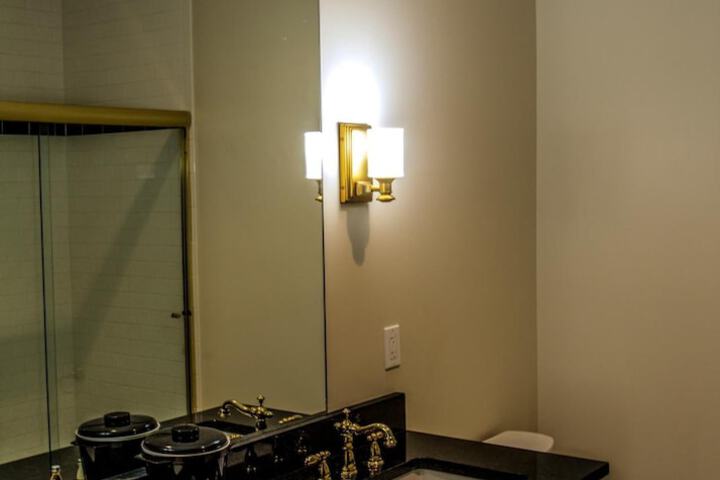 Room 16 of 45