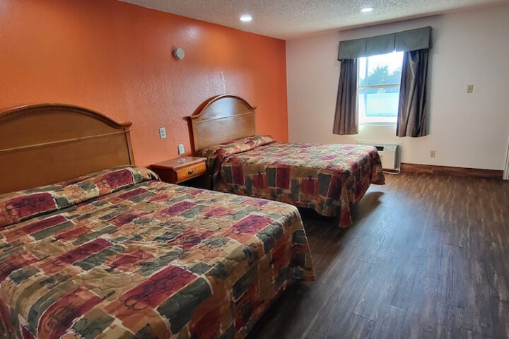 Room 12 of 29