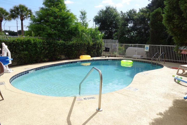 Pool 12 of 48