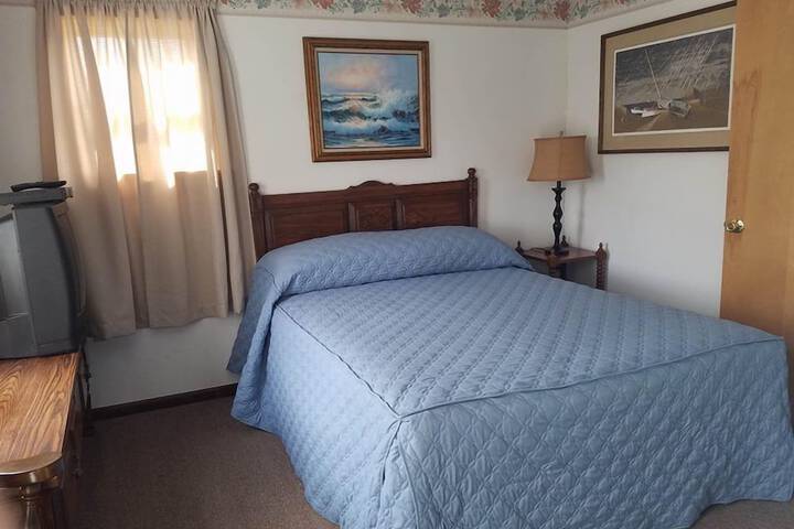 Leonas Motel