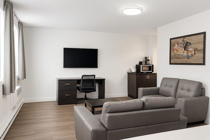 Econo Lodge Montreal-Brossard