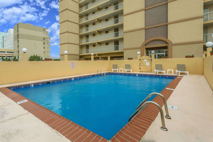 Pool 2 of 22