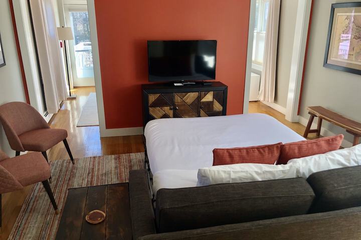 Room 54 of 64