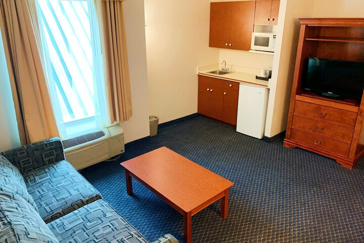 Room 20 of 77