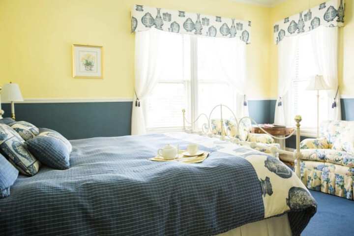 Albemarle Inn