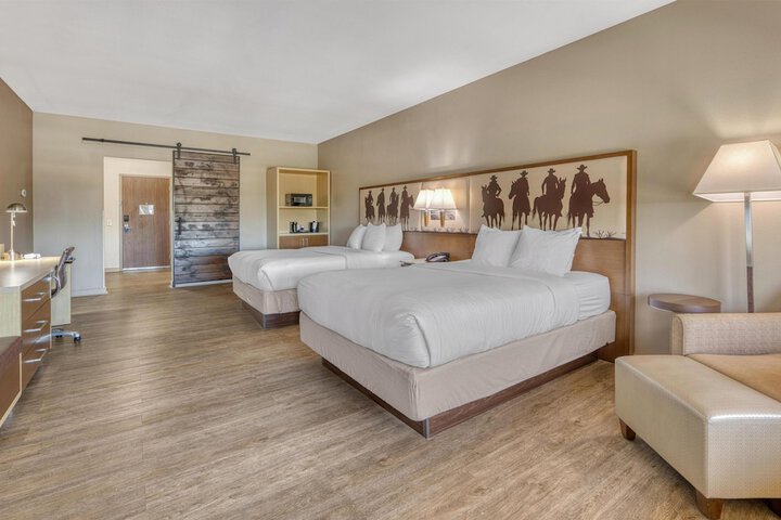 Best Western Bandera Suites & Saloon