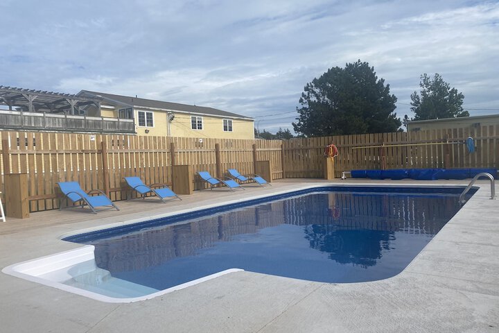 Pool 12 of 103
