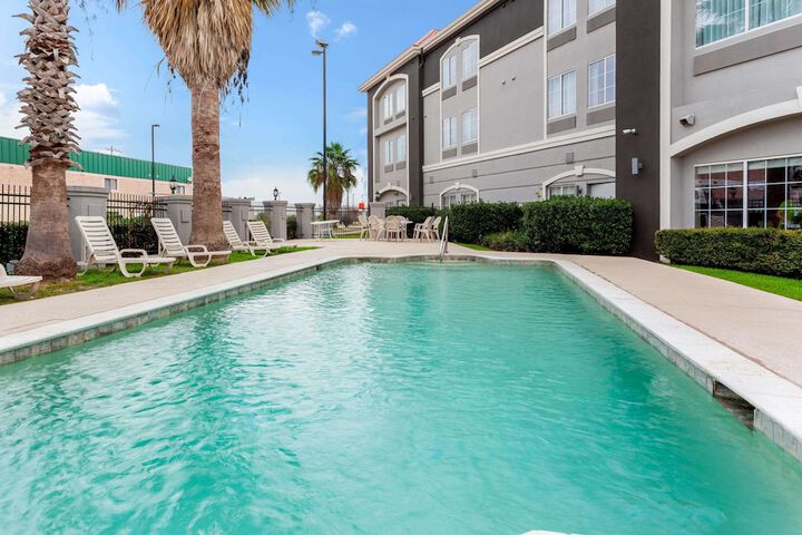 La Quinta Inn & Suites by Wyndham Seguin
