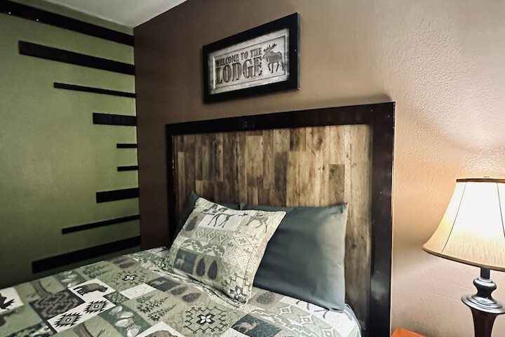 Moosehead Lodge & Cabins