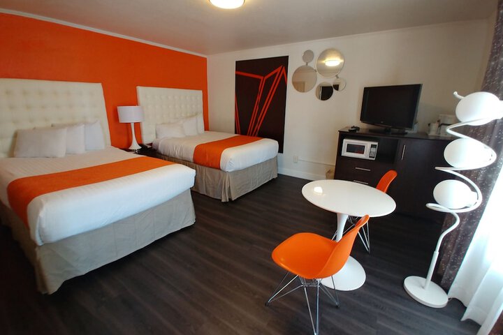 Room 12 of 27