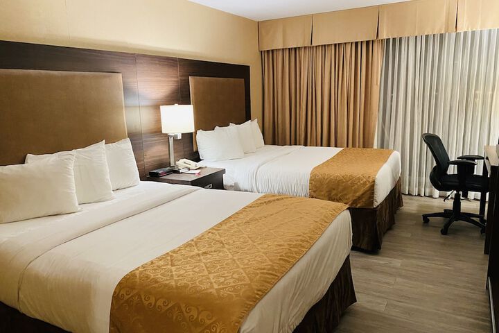 Ramada by Wyndham Belleville Harbourview Conference Centre