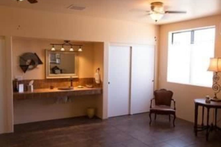 Room 21 of 27