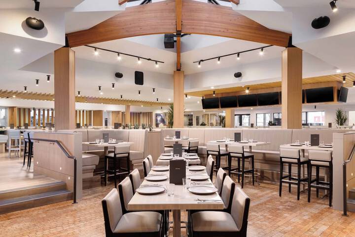 Sandman Hotel & Suites Kelowna