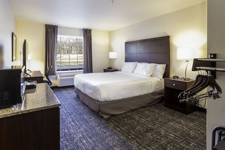 Cobblestone Inn & Suites - Brookville