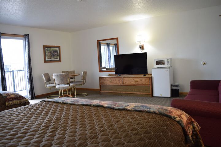 Room 34 of 40