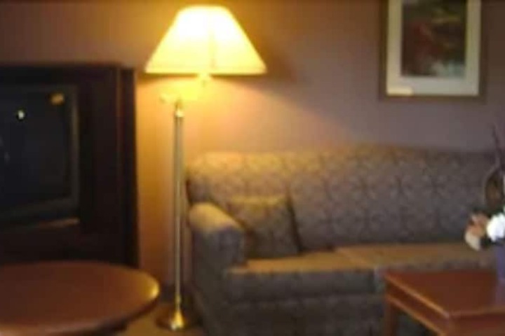 Talbot Trail Inn & Suites