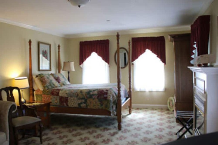 Room 9 of 46
