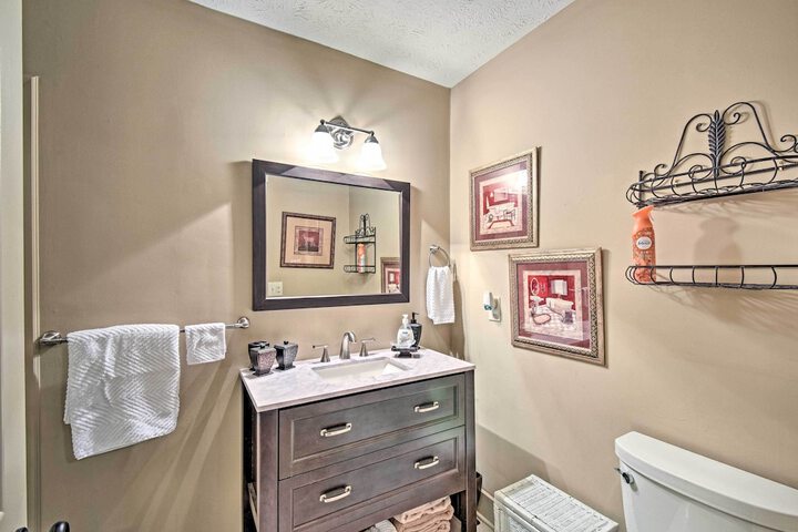 Comfy Jasper Getaway w / Community Amenities!