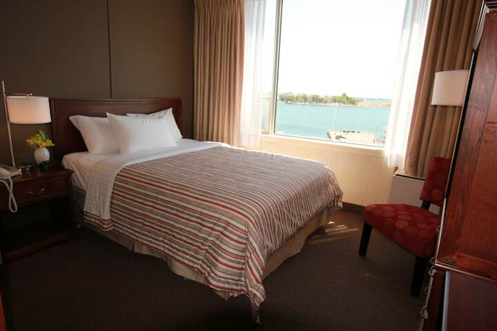 Room 43 of 59