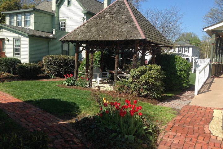 Vandiver Inn