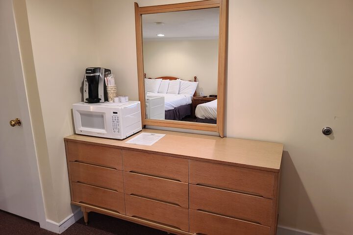 Room 14 of 22