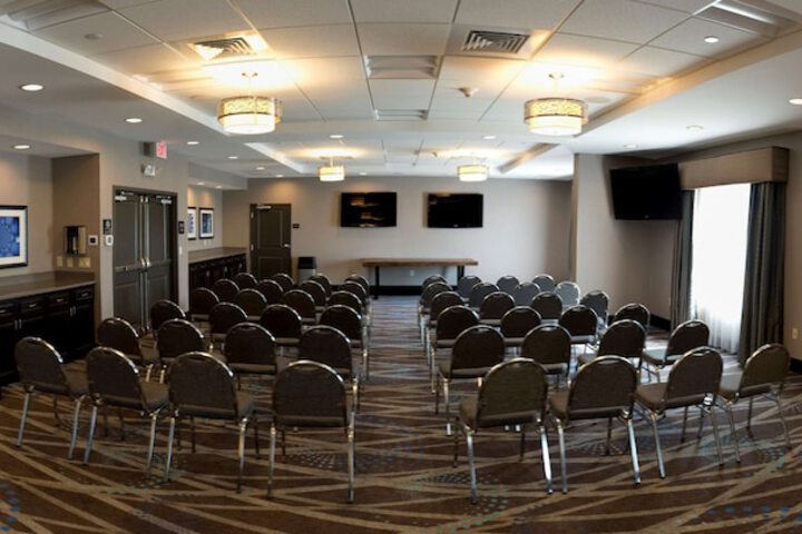 Hampton Inn Oxford / Conference Center
