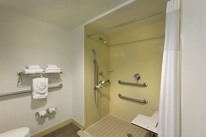 Room 12 of 44