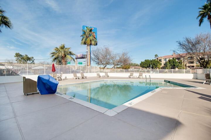 Pool 3 of 28