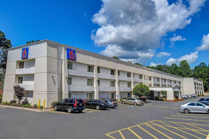 Hotel 4 of 25