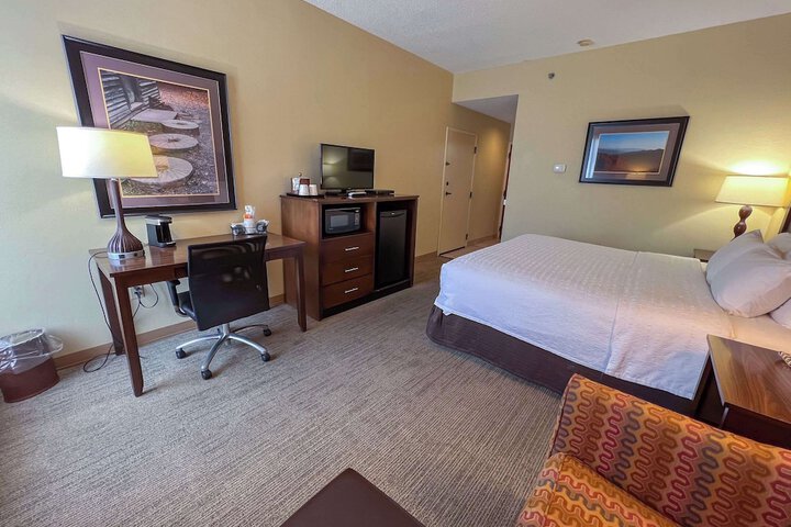 Room 10 of 40