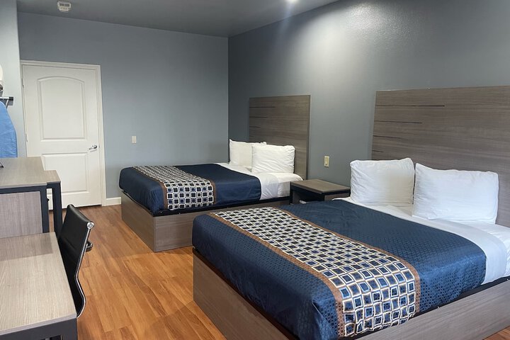 Room 16 of 32