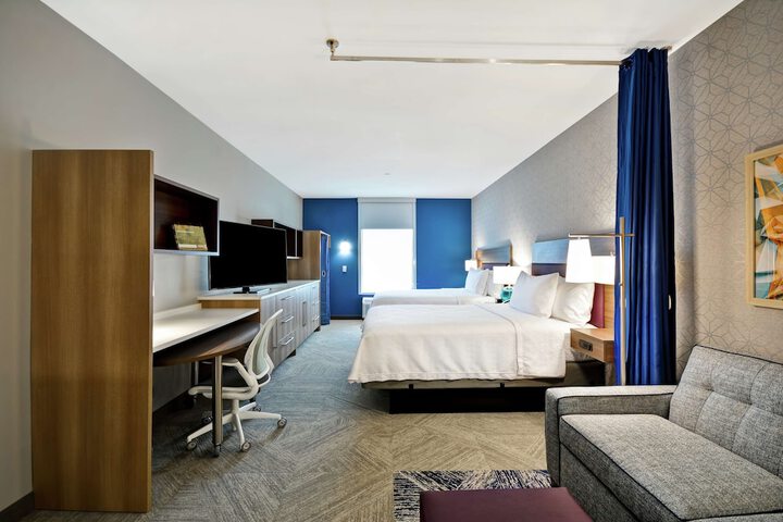 Room 25 of 46