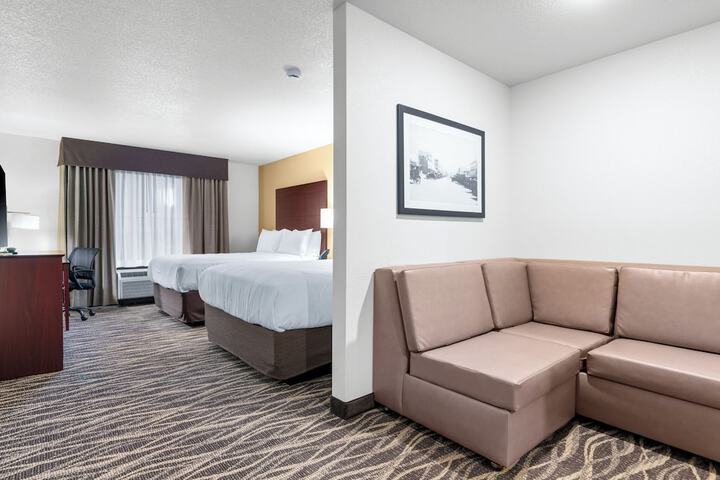Cobblestone Hotel & Suites - Lynden