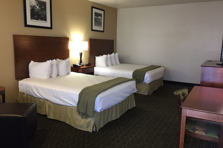 Dinosaur Inn & Suites