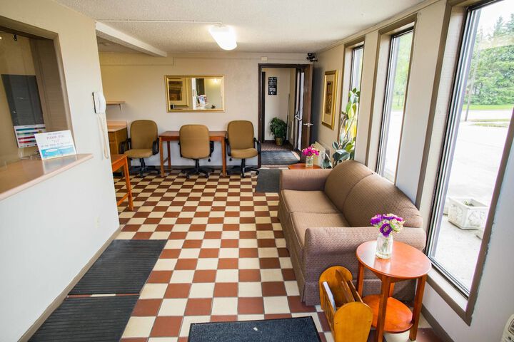 Hotel 3 of 8